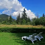 My Favorite Place: Lakes Retreat Apartment *
