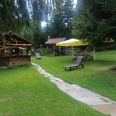 My Favorite Place: Lakes Retreat *