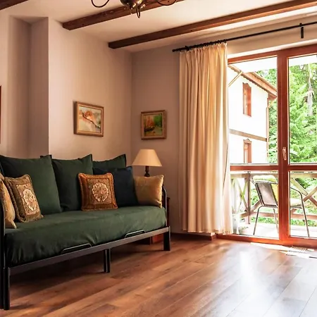 My Favorite Place: Lakes Retreat Apartment